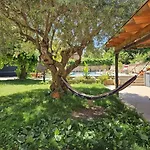 Poolside Barcelona Sant Cugat 公寓 圣库加特德尔瓦勒斯
