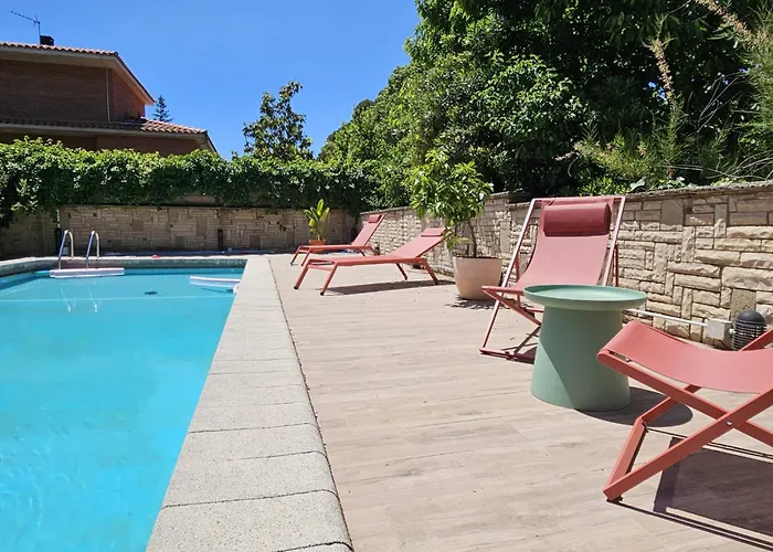 Poolside Barcelona Sant Cugat * سانت كوغات ذيل فايي