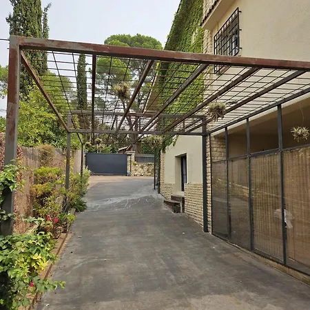 Poolside Barcelona Sant Cugat Apartmán