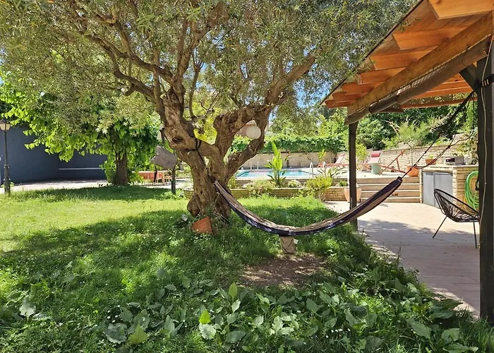 Poolside Barcelona Sant Cugat Appartement Sant Cugat del Vallès